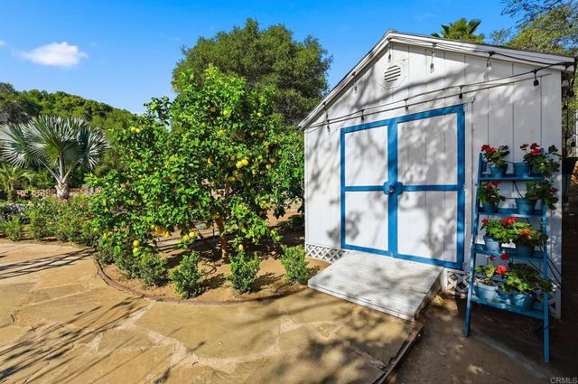 3625 Laketree Drive, Fallbrook, CA 92028