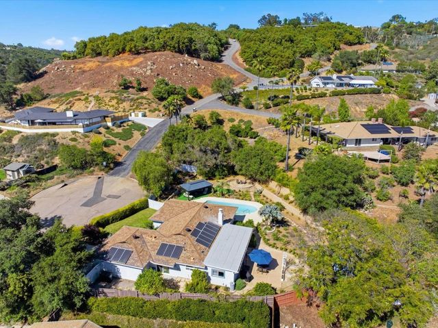 3625 Laketree Drive, Fallbrook, CA 92028