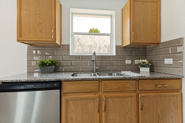6612 Waterhill Lane, Fort Worth, TX 76179