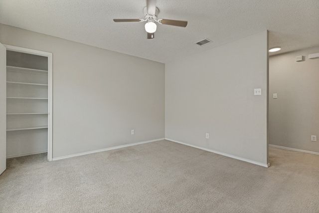 6612 Waterhill Lane, Fort Worth, TX 76179