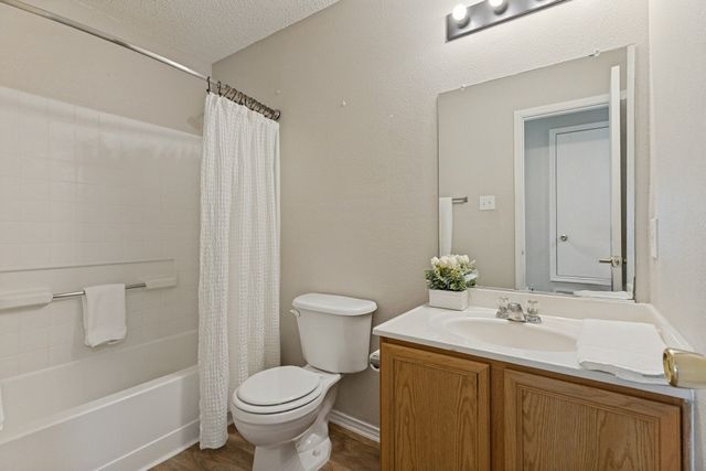 6612 Waterhill Lane, Fort Worth, TX 76179