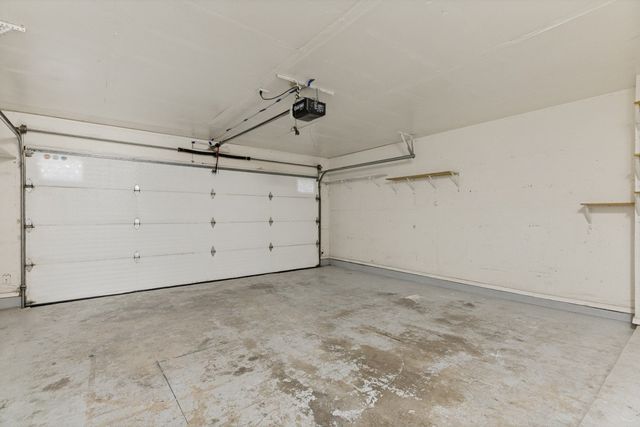 6612 Waterhill Lane, Fort Worth, TX 76179