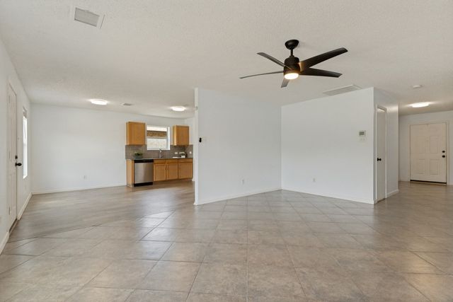 6612 Waterhill Lane, Fort Worth, TX 76179