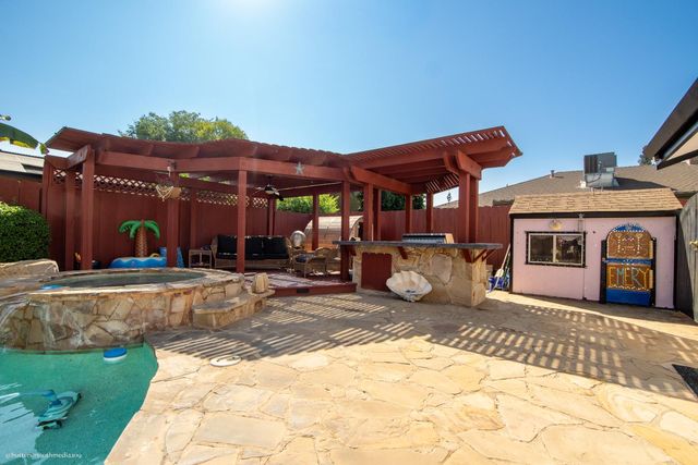 872 Westwind Dr, Lodi, CA 95242