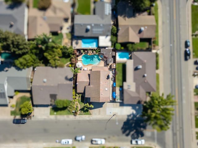 872 Westwind Dr, Lodi, CA 95242