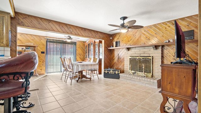 872 Westwind Dr, Lodi, CA 95242
