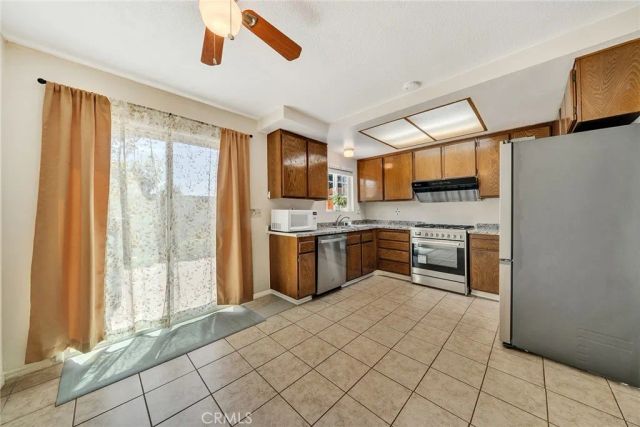 2564 Colgate, Riverside, CA 92507