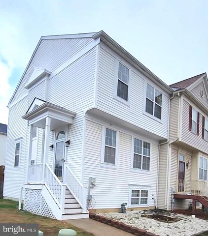 95 DENNY CIR, Newark, DE 19702