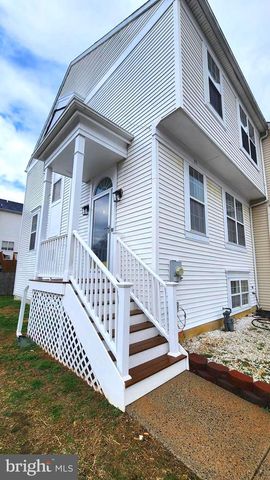 95 DENNY CIR, Newark, DE 19702