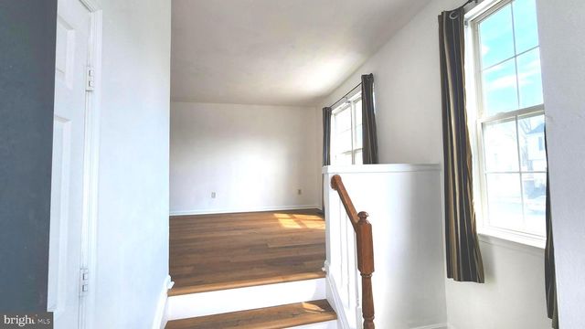 95 DENNY CIR, Newark, DE 19702