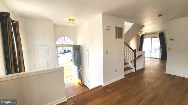 95 DENNY CIR, Newark, DE 19702