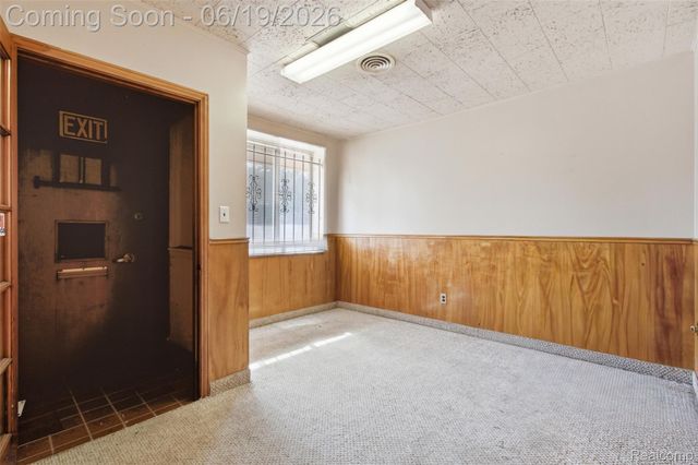 16205 E Warren Avenue, Detroit, MI 48224