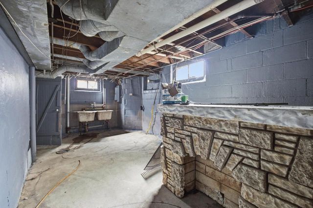 4023 N 46th STREET, Milwaukee, WI 53216