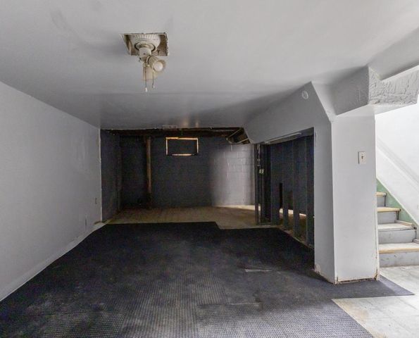 4023 N 46th STREET, Milwaukee, WI 53216