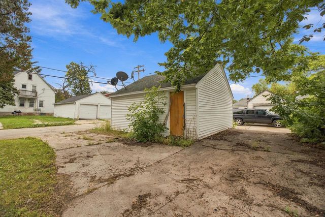 4023 N 46th STREET, Milwaukee, WI 53216