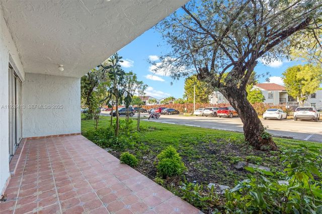 9371 Fontainebleau Blvd I112, Miami, FL 33172