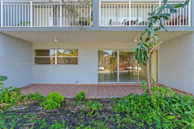 9371 Fontainebleau Blvd I112, Miami, FL 33172