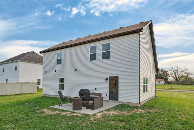 235 Villa St, Smithville, TN 37166