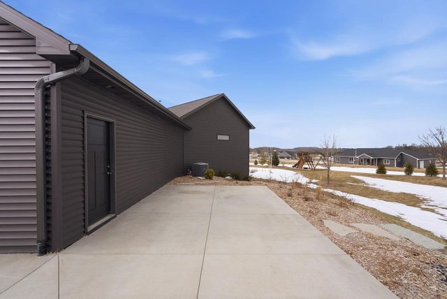 N3029 LOOKOUT LANE, Hortonville, WI 54944