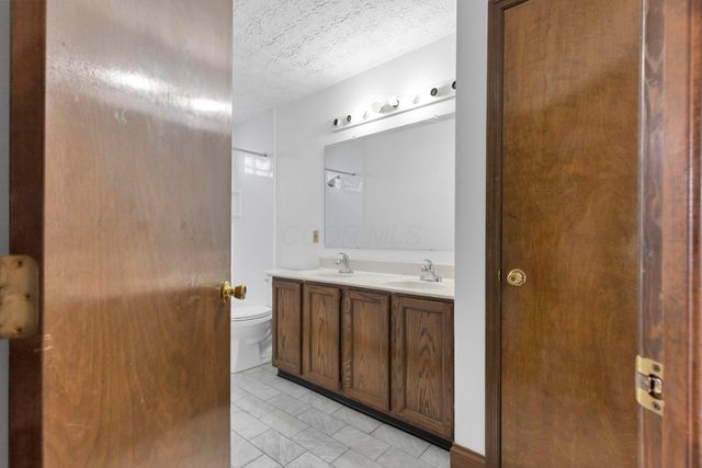 8675 Kingsley Drive, Reynoldsburg, OH 43068