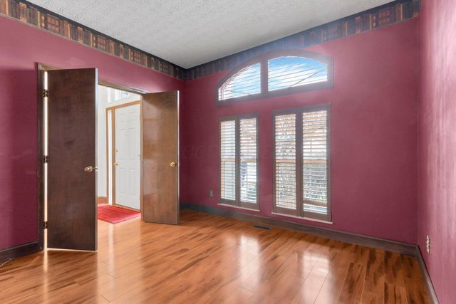 8675 Kingsley Drive, Reynoldsburg, OH 43068