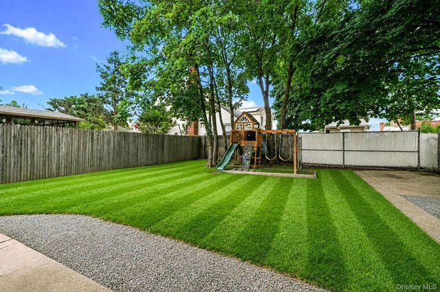 263 Valcour Avenue, Uniondale, NY 11553