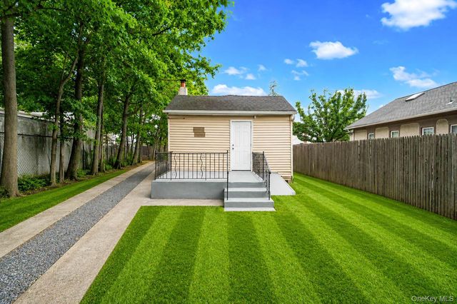 263 Valcour Avenue, Uniondale, NY 11553