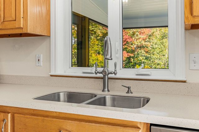 113 Lockes Corner Road, Alton, NH 03809