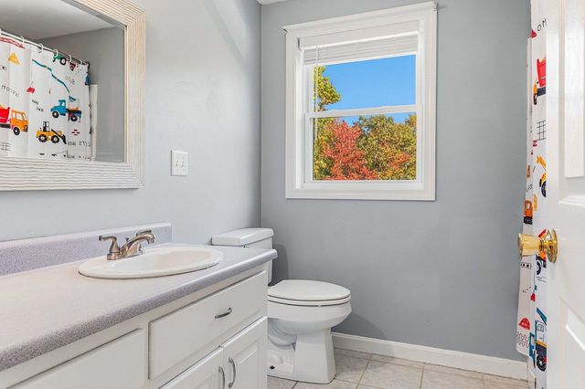 113 Lockes Corner Road, Alton, NH 03809