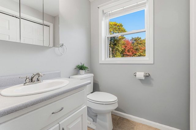 113 Lockes Corner Road, Alton, NH 03809