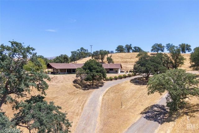 3001 Woody Granite, Bakersfield, CA 93308