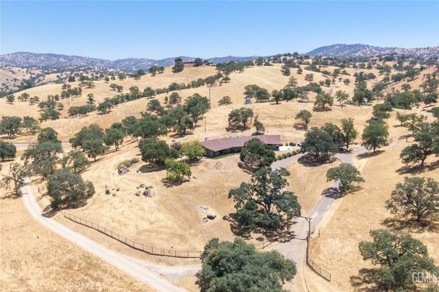 3001 Woody Granite, Bakersfield, CA 93308