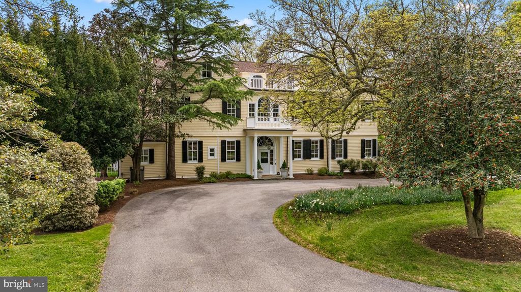 8555 HILL SPRING DR, Lutherville Timonium, MD 21093