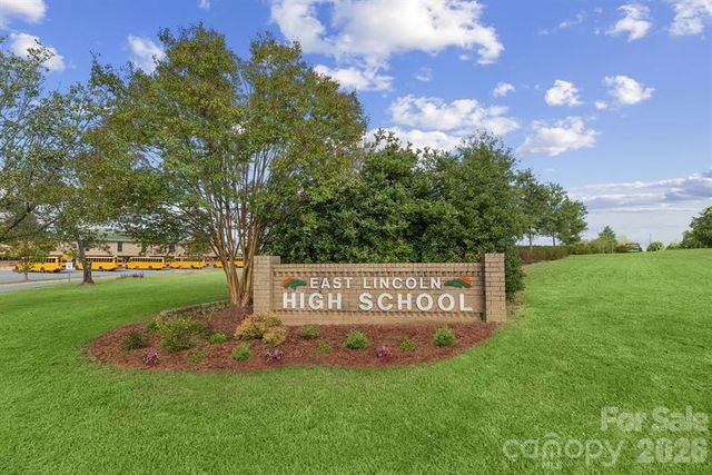 2057 Lenswood Court, Denver, NC 28037