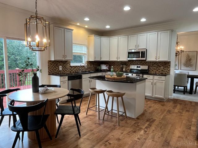 8437 Sea Mist Court, West Chester, OH 45069