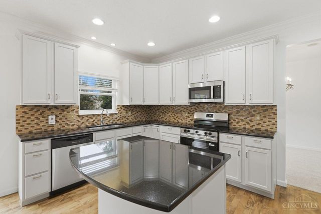 8437 Sea Mist Court, West Chester, OH 45069