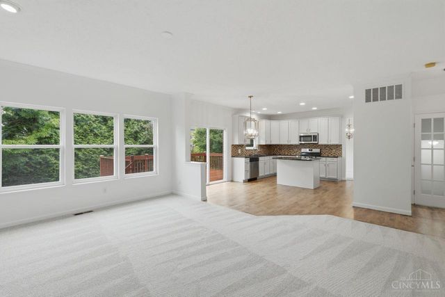 8437 Sea Mist Court, West Chester, OH 45069