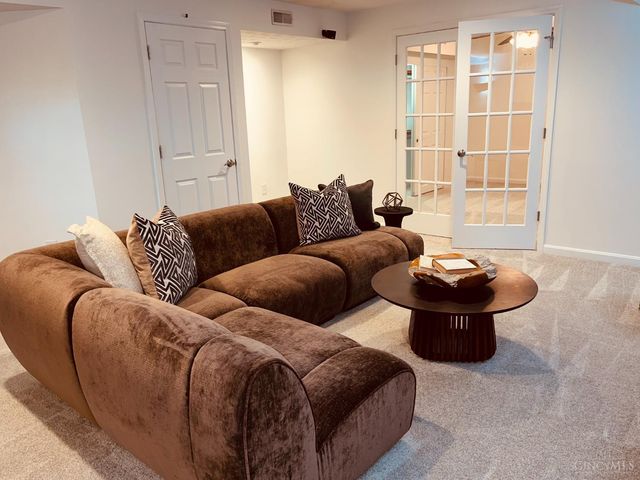 8437 Sea Mist Court, West Chester, OH 45069