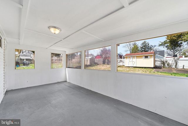 27 WALTON AVE, Ewing, NJ 08618