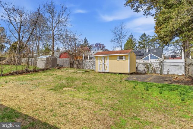 27 WALTON AVE, Ewing, NJ 08618