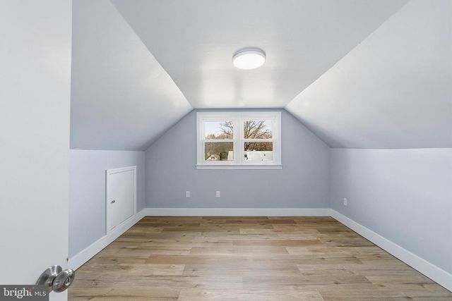 27 WALTON AVE, Ewing, NJ 08618