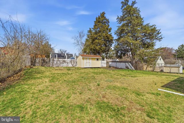 27 WALTON AVE, Ewing, NJ 08618