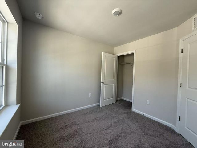 25 CLEMENTON RD E, Gibbsboro, NJ 08026