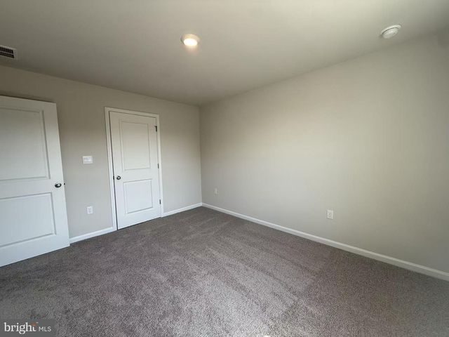 25 CLEMENTON RD E, Gibbsboro, NJ 08026