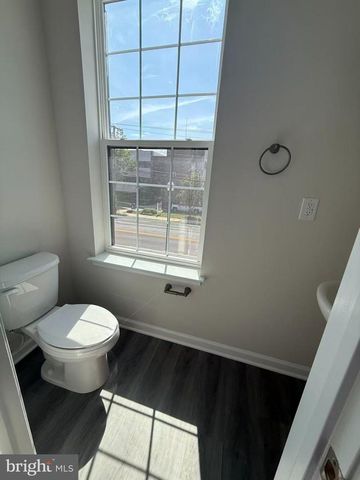 25 CLEMENTON RD E, Gibbsboro, NJ 08026