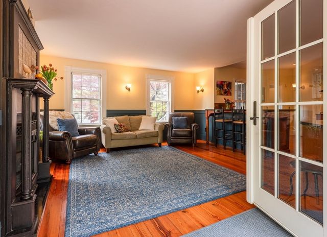 31 High St, Ipswich, MA 01938