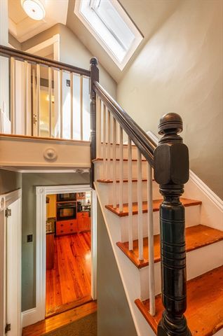 31 High St, Ipswich, MA 01938