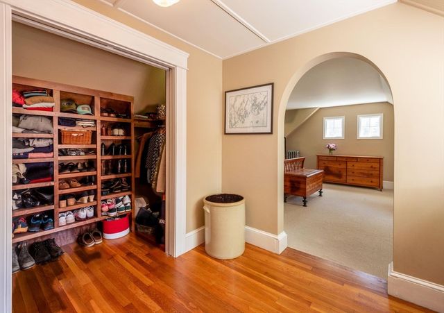 31 High St, Ipswich, MA 01938