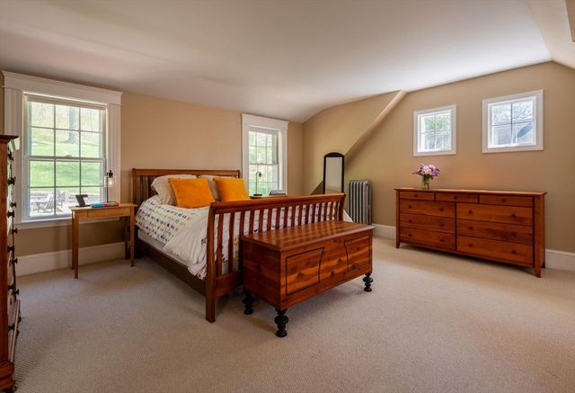 31 High St, Ipswich, MA 01938