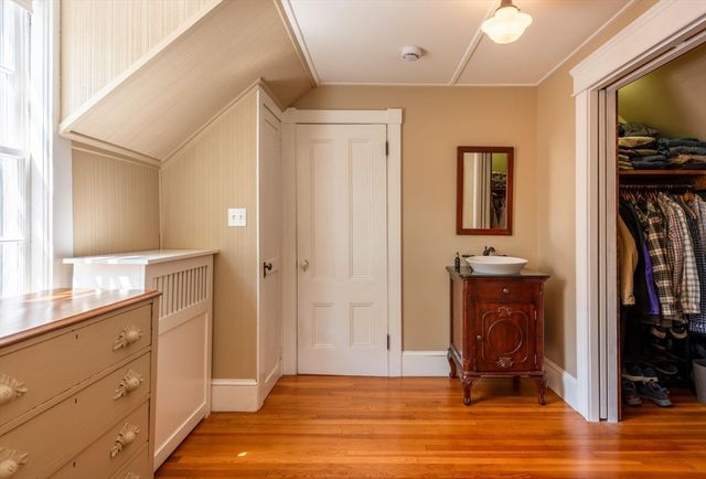 31 High St, Ipswich, MA 01938